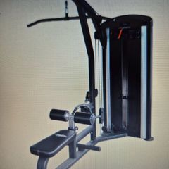 Lat pulldown/ Low row cable machine