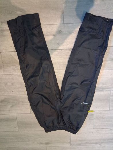 Kids waterproof trousers 9 to 10 yr