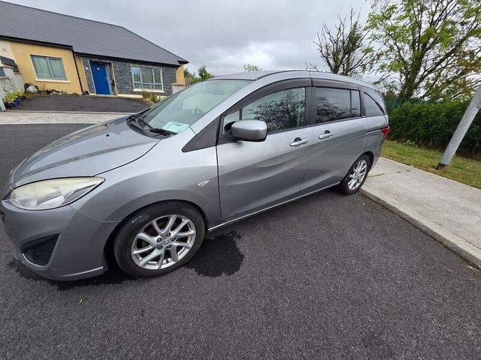 2015 Mazda Premacy