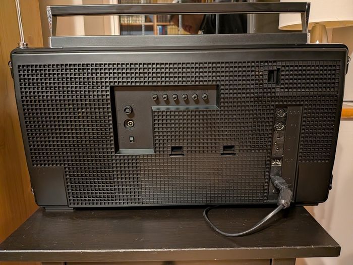 Grundig Satellit 2400 - 80's Vintage