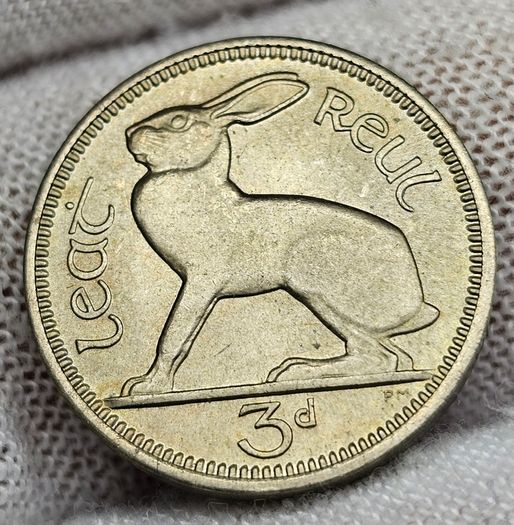 Ireland 1964 3d Threepence Beautiful Lustrous Uncirculated