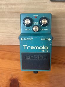 Boss Tremelo TR2