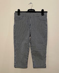 Fabulous Stretch Denim Striped Jean Shorts Size 8!