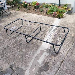 folding bed
