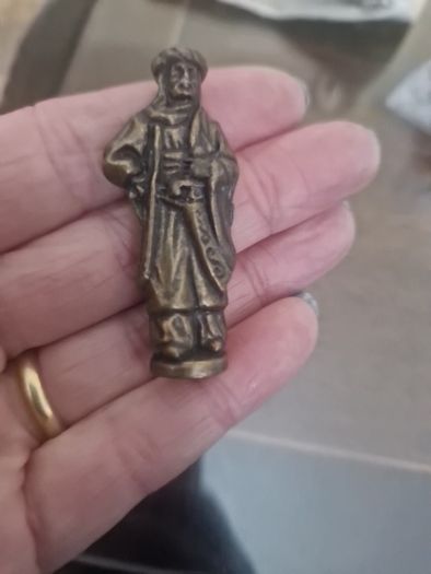 brass figures