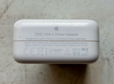 Apple 30 watt power adapter