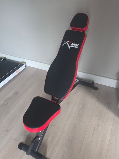 Adjustable weight bench