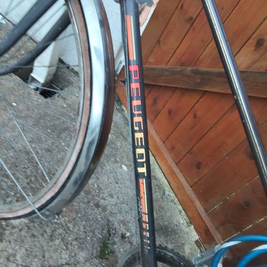 Vintage Peugeot Racing Bike