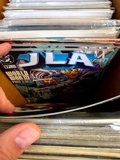 DC Long Comic Box w 250 comics for Sale
