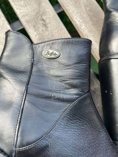 Gorgeous Buffalo London Ankle Boots