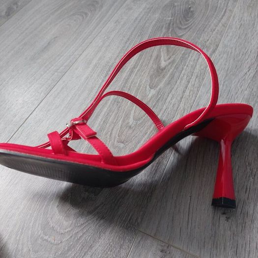 Boohoo red heels