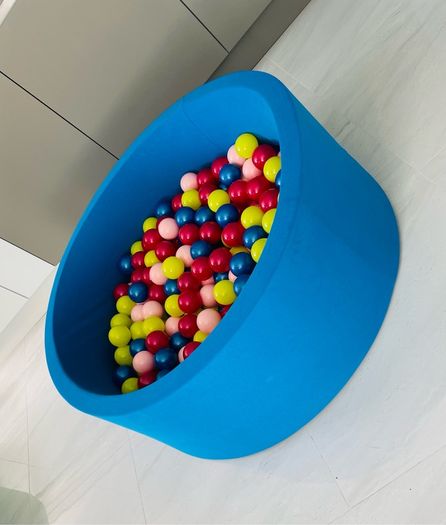 Ball pit
