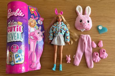 Barbie Cutie Reveal Fashion Doll l