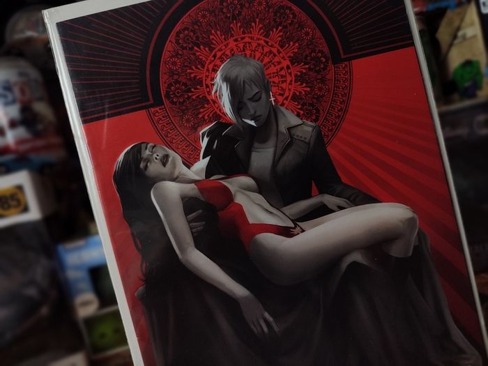 Vampirella ! Issue #7 ! Jelena Kevic-Djurdjevic Variant Cover ! 2011 ! by Dynamite Entertainment !