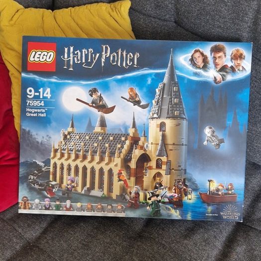 LEGO Harry Potter Hogwarts Great Hall (75954) Free shipping