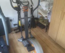 Elliptical cross trainer - free