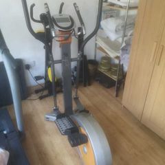 Elliptical cross trainer - free