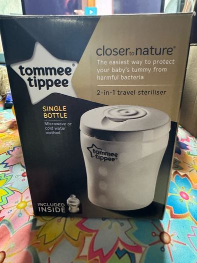 Tommee Tippee Closer to Nature Electric Breast Pump with extras