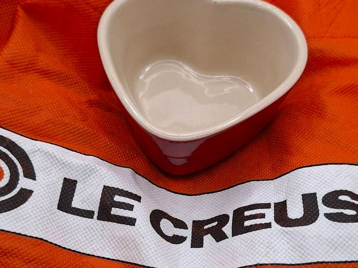 le creuset French press and heart ramekin