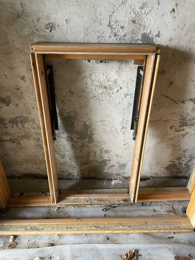 3 vlux windows for sale 300 the lot