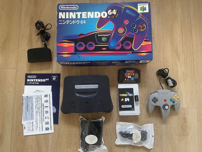 Nintendo 64 (N64) Boxed with Super Mario 64 Boxed and FlashCard 32GB