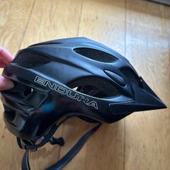 endura kids helmet