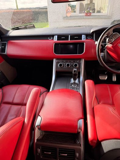 Range Rover sport 5 seat crewcab
