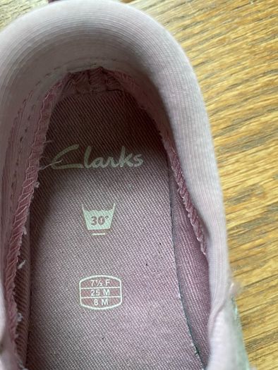 Shoe - Clarks (UK7.5F)