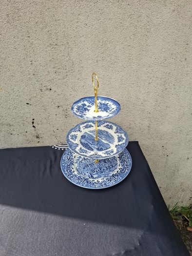 By post only homemade blue cake stand
