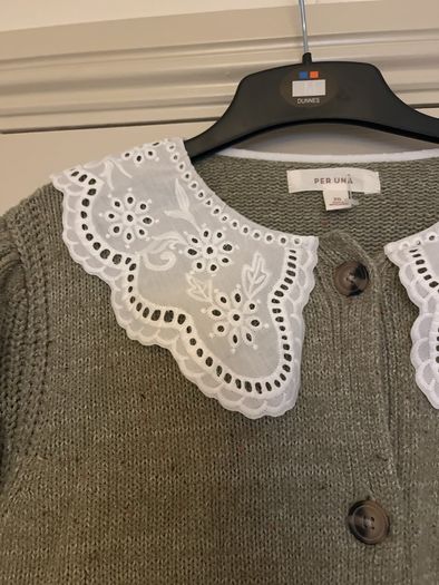 Green cardigan with collar