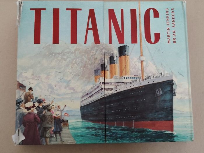 Titanic 3D Model Book (2007 First Edition)
