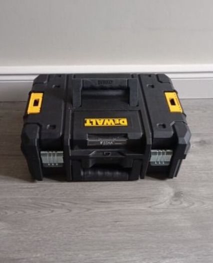 DeWalt Combi Drill(New)