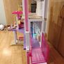 Kids play house Image 3