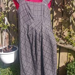 "JESIRE" ladies Grey sequined sheath dress
