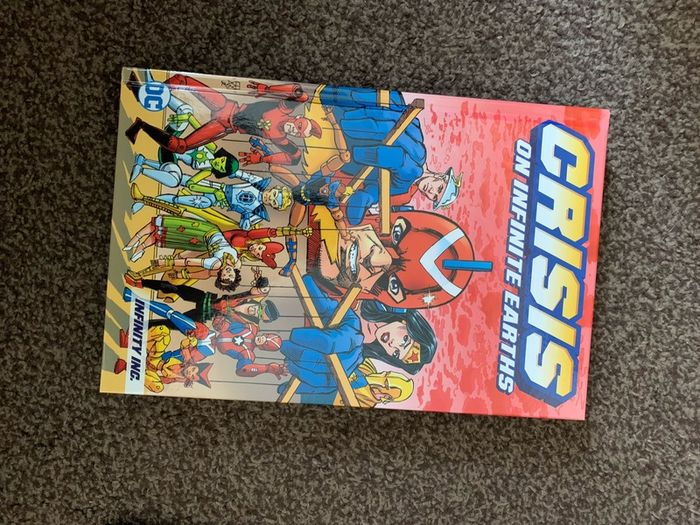 crisis on infinite earths box set