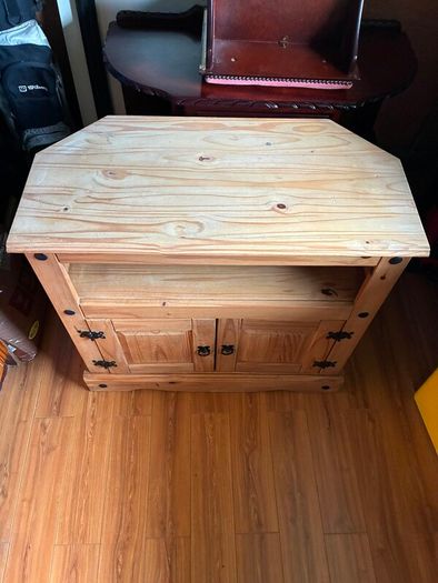 pine tv unit