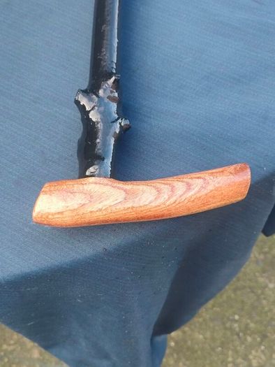 37" Walking Stick