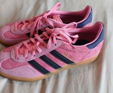 Adidas Originals Gazelle indoor trainers Pink & Black