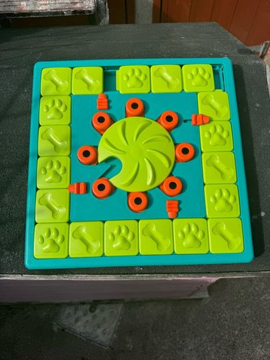 Dog puzzle - large