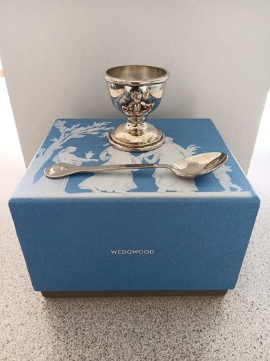 Wedgewood london bear and egg cup.