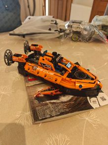 LEGO Technic: Rescue Hovercraft (42120)