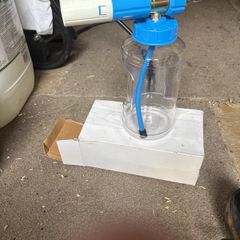 Foam sprayer