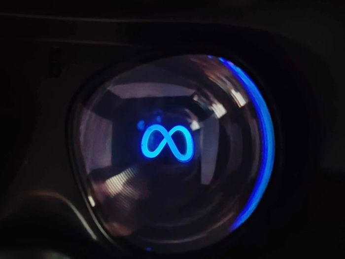 Meta Quest 2 VR Headset 120GB Bundle