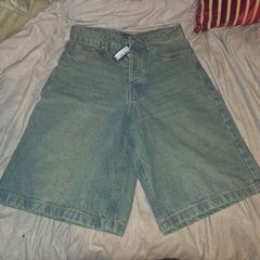 Stonewashed-Coloured (greenish-blue) BoohooManJorts