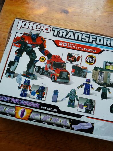 Transformers KRE-O Optimus Prime v Megatron