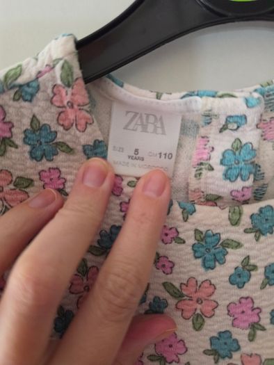 Zara girls floral dress 4-5 years