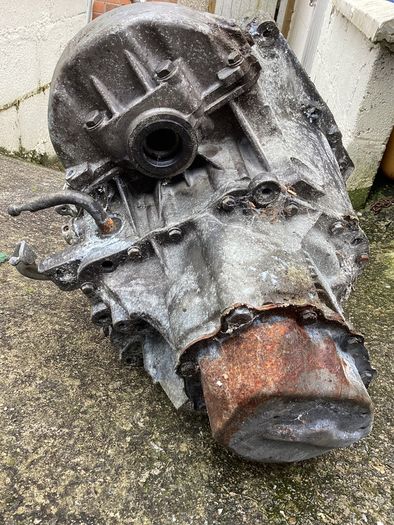 Gearbox for Reconditioned. Citroen Berlingo, Peugeot Partner, 1.6HDi Diesel Engine, with 5 speed gearbox (Suits 2010 - 2018 Models.)