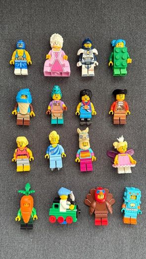 LEGO 16 Minifigures set