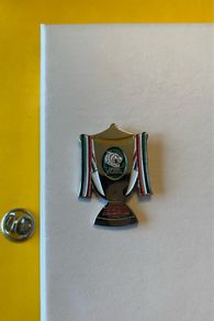 Vintage English rugby Union league pin badge