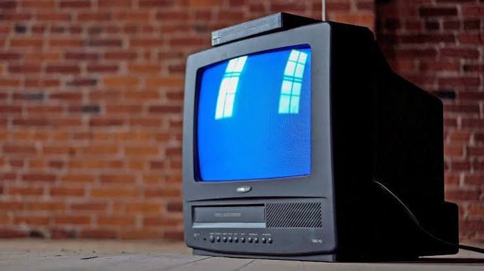 Old box style TV (CRT TV) wanted